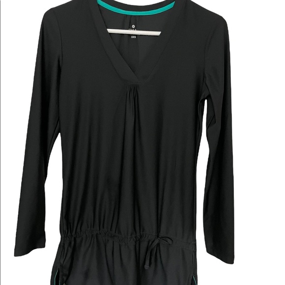 Athleta wick it coverup dark grey. Size XXSmall beach to adventure travel - Picture 2 of 11